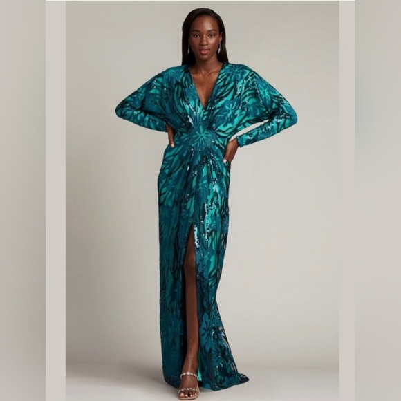 TADASHI SHOJI Elegant Peacock Blue/Green Sequin Dress - Picture 16 of 17